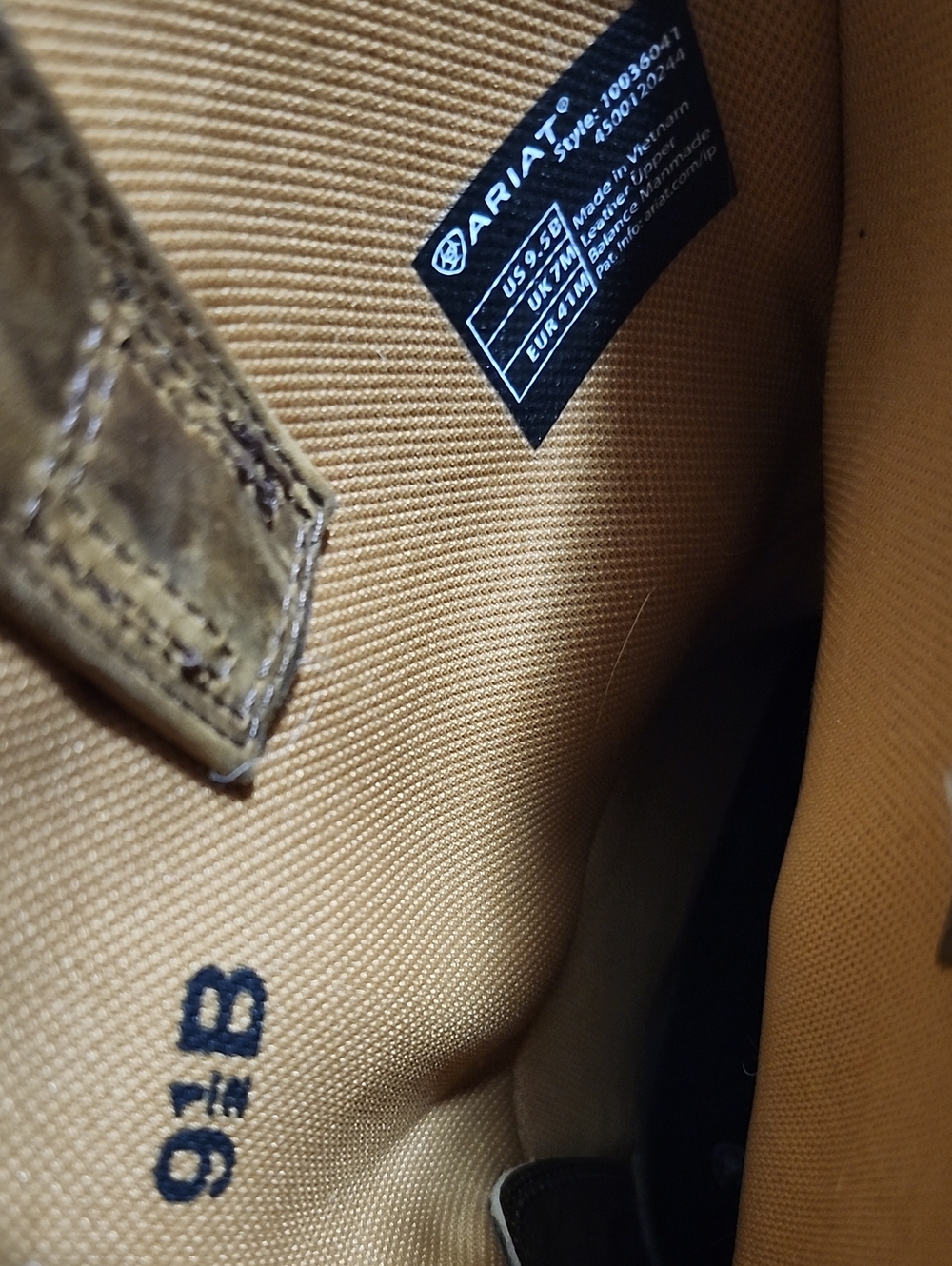 Ariat Tan Brown Leather Western Cowboy Boots with White Stitching - Picture 3 of 4